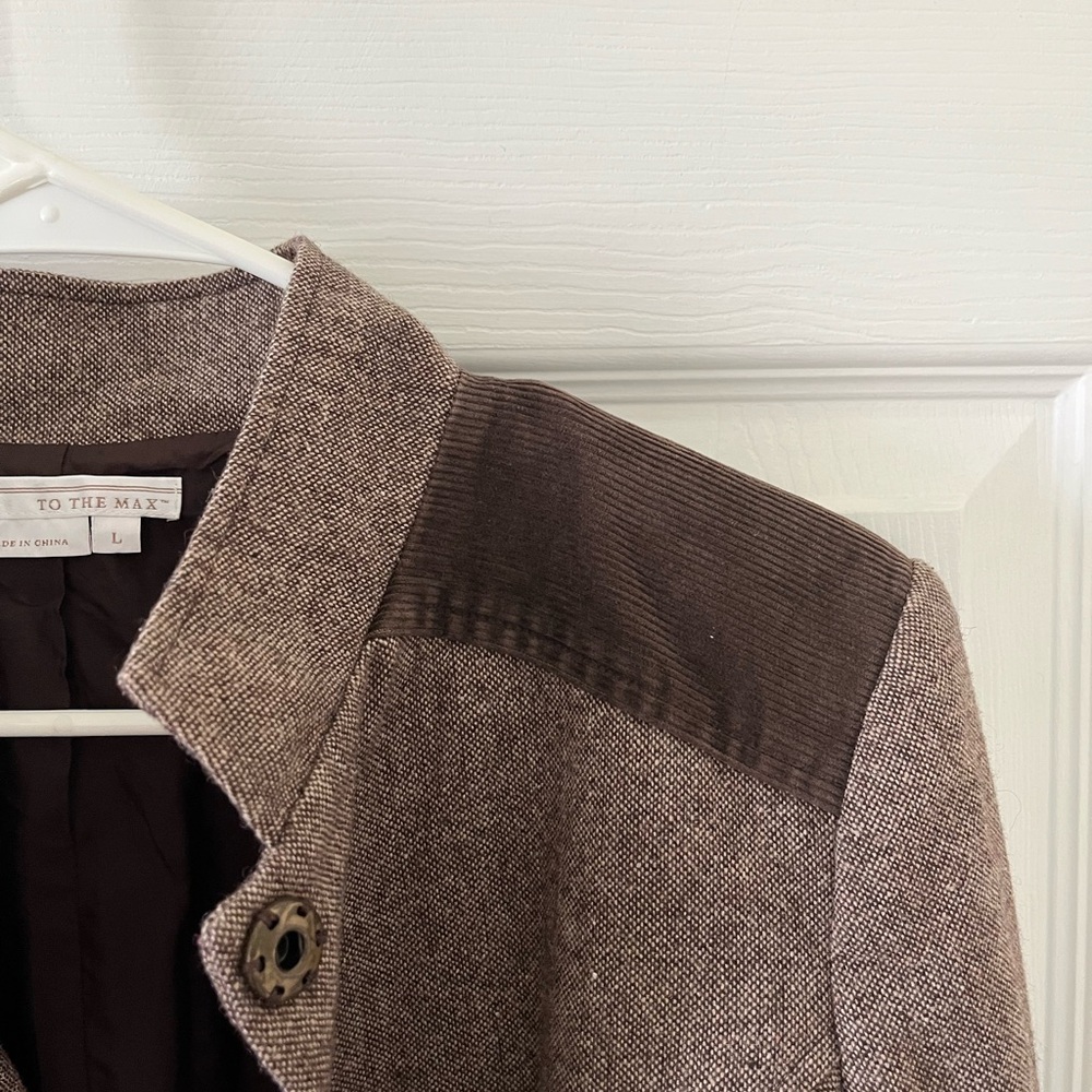 To The Max Brown Ruffle Front Blazer - Picture 5 of 13